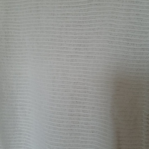 Express Spring Top - Picture 2 of 3